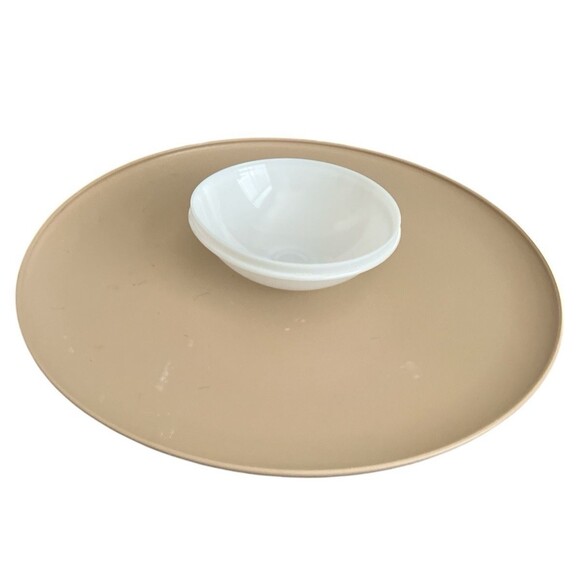 Vintage Tupperware Chip Dip Serve Tray Relish Bowl  #492-5 & Lid #238-32 Set - Picture 1 of 3